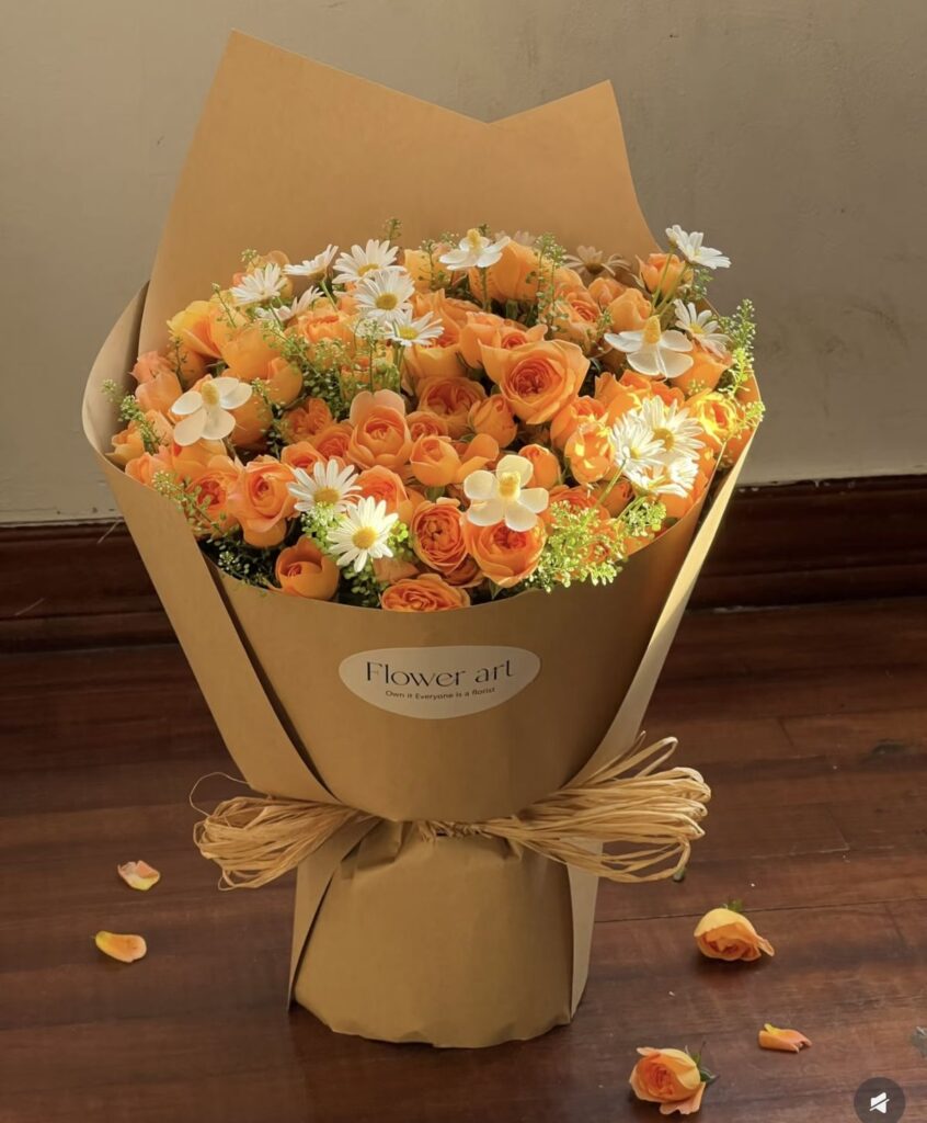 Hoa tươi sinh nhật phối màu tương phản